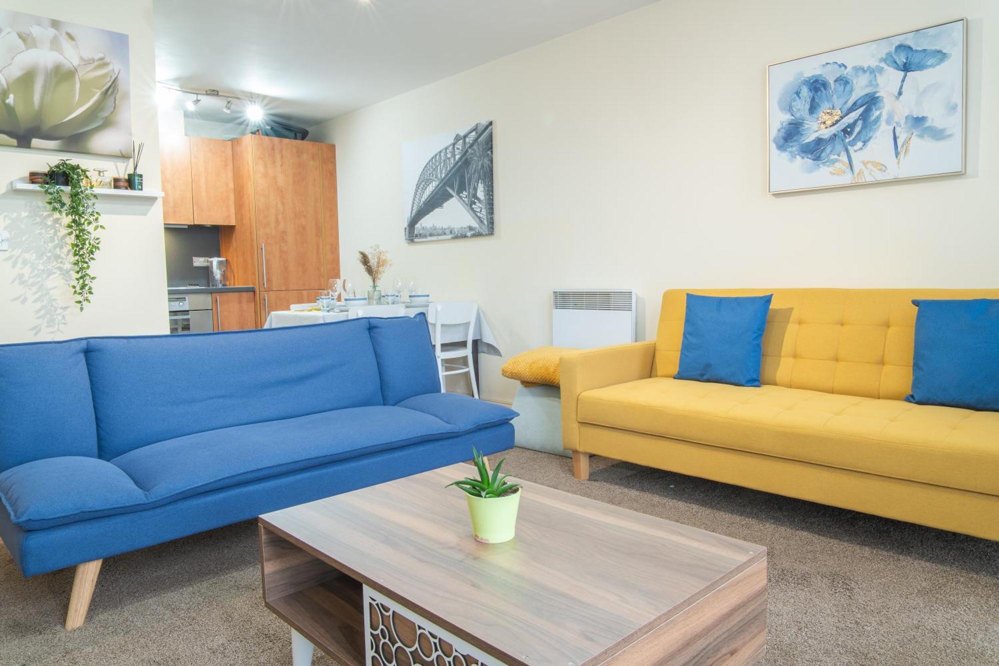 Stay In Our Stylish Flat! & Secure Building & Sleeps Up To 4 伯明翰 外观 照片