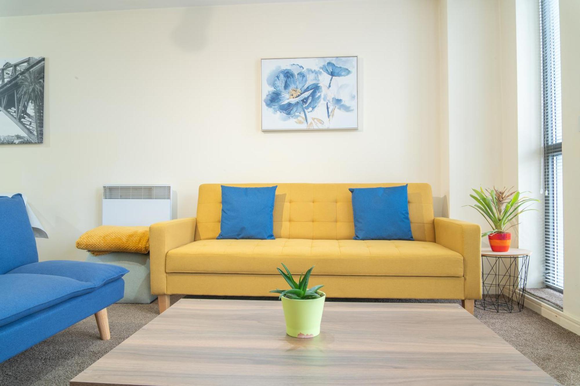 Stay In Our Stylish Flat! & Secure Building & Sleeps Up To 4 伯明翰 外观 照片