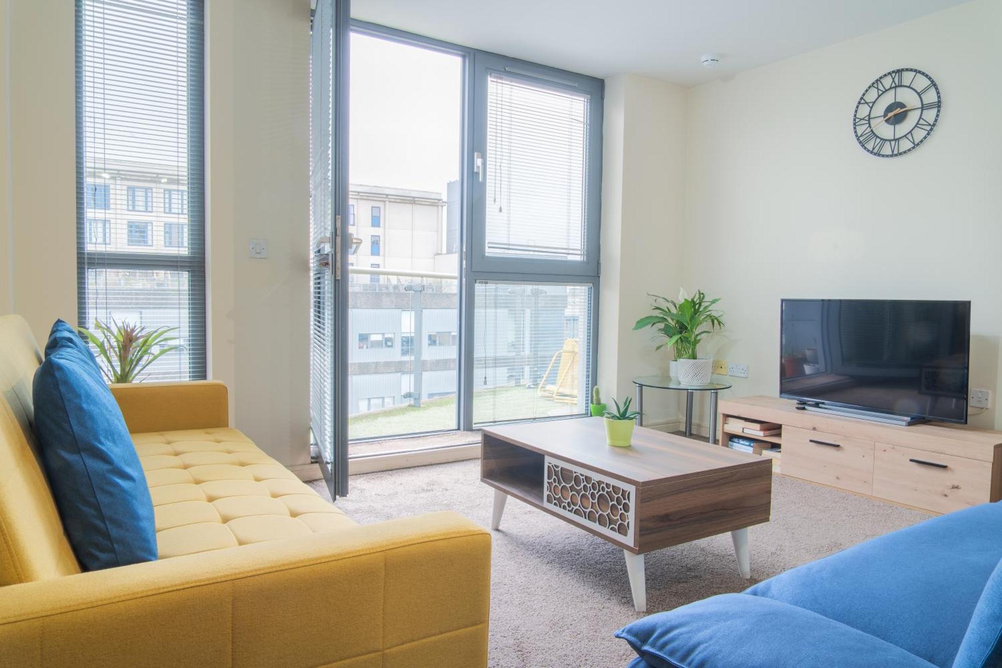 Stay In Our Stylish Flat! & Secure Building & Sleeps Up To 4 伯明翰 外观 照片