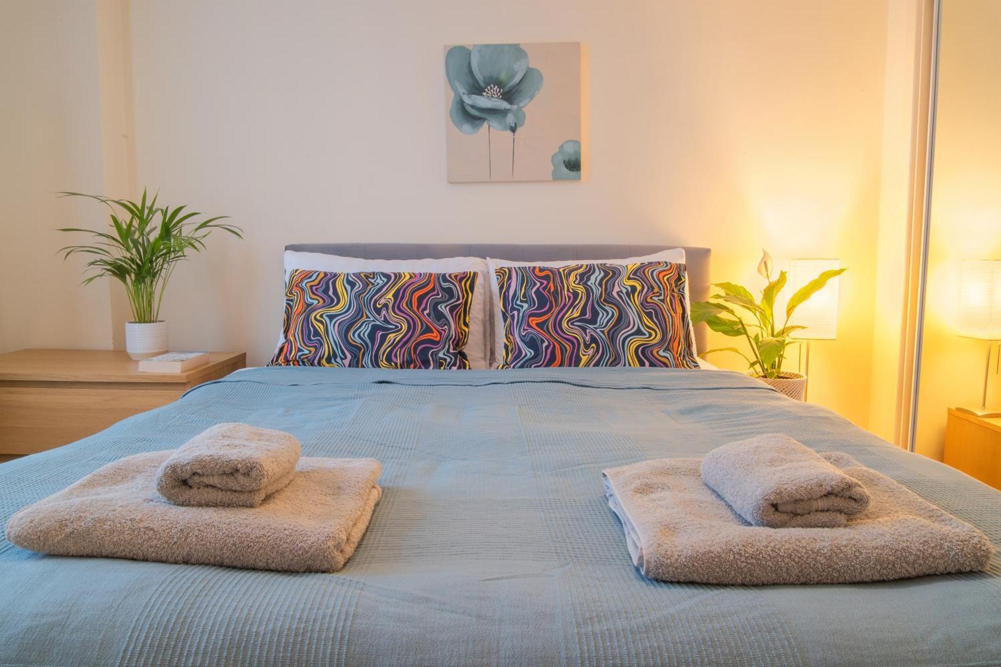 Stay In Our Stylish Flat! & Secure Building & Sleeps Up To 4 伯明翰 外观 照片